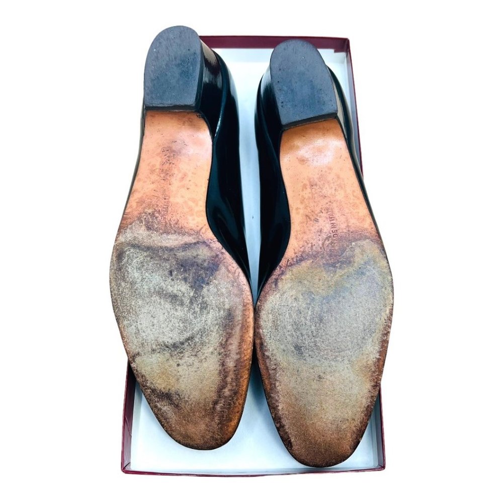 Salvatore Ferragamo Lillaz New Bone Calf Patent Leather Pumps Gold Logo 9.5AA - Picture 10 of 12